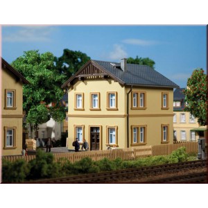 11349 (HO) Auhagen Дом железнодорожников (набор для самостоятельной сборки)